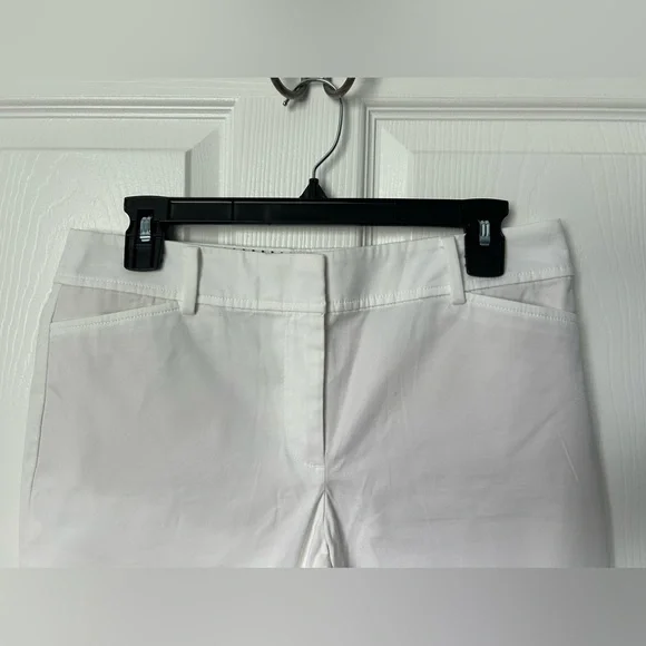 Talbots White Bermuda Perfect Short Size 6 - Picture 9 of 10